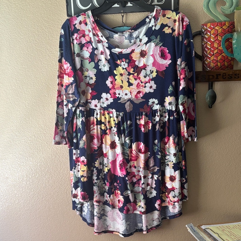 Floral Print Tunic Top - Navy and Pink
